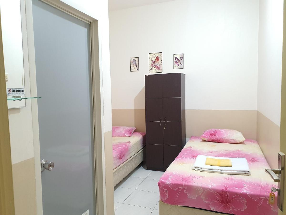 Delta Inn Bogor Syariah For Indonesian Only Luaran gambar